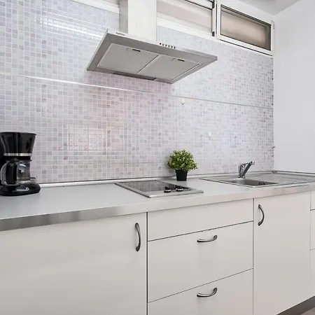 Sur Perla 6 Apartment